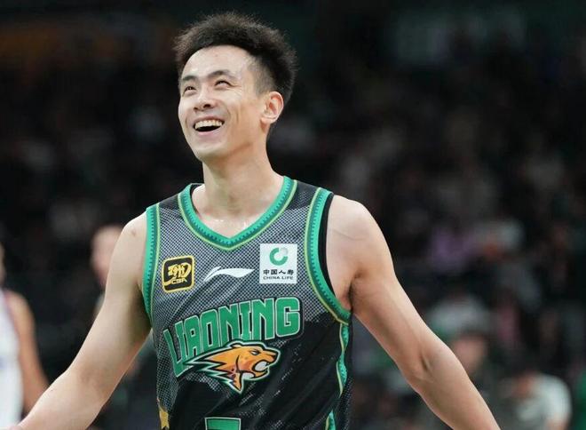 张颖颖真是一个狠人,身高172cm,体重94斤,曾说:我是极其自律