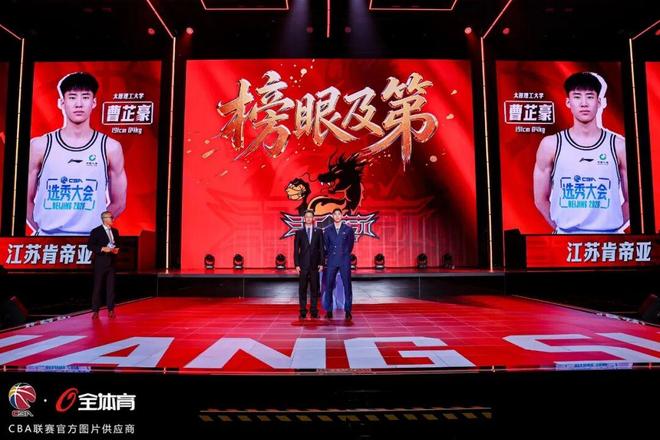 阿根廷艰难加时过关,梅西:这支球队从未放弃信念