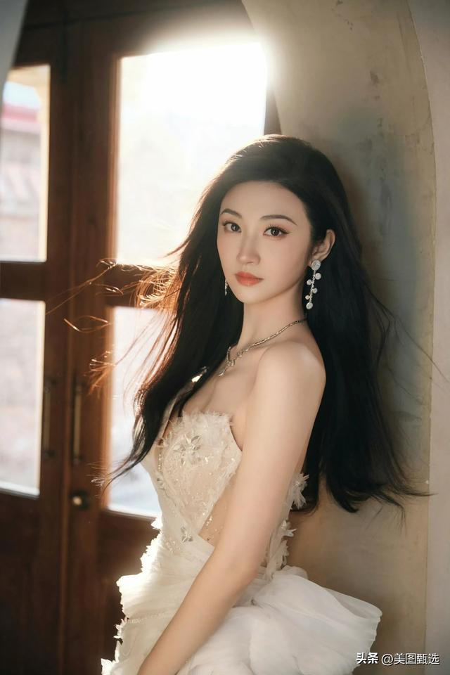 锐评郑钦文无缘八强：一切都要从第二盘第一局四个双误开始说起