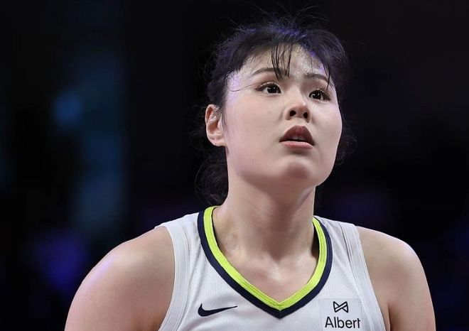 曝景甜口中的剧组夫妻:顶流男星剧组追过4位85花,成功率高达50%