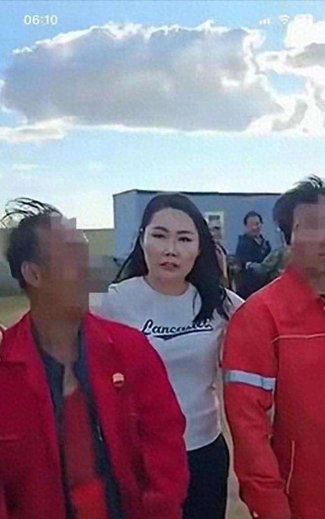 青岛海牛危险了!德比战丢球,彭欣力教科书反越位,郑智不留情面