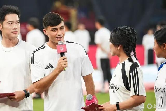 广东宏远U19大逆转四川！王洪泽轰15+6，张家睿砍14+9，谈仁凯22分