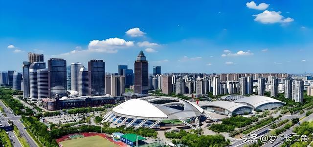 伊布开喷阿尔瓦雷斯：7500万买你当核心，巴萨一招手你就想走？