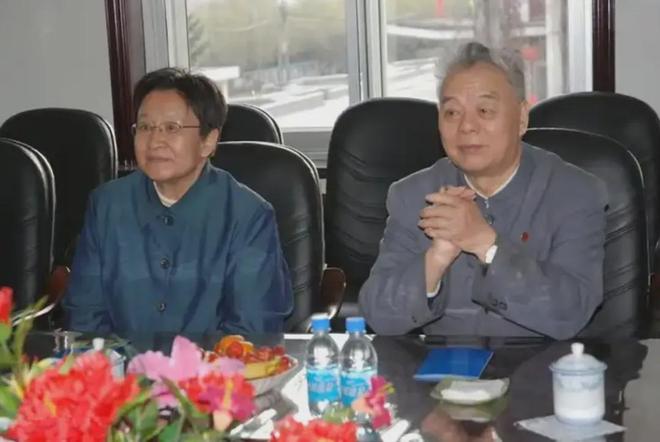 各项赛事6场不胜!英超:曼联1