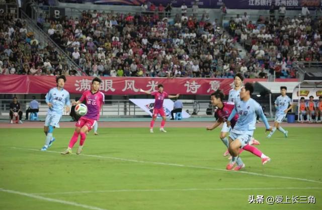 伊布开喷阿尔瓦雷斯：7500万买你当核心，巴萨一招手你就想走？