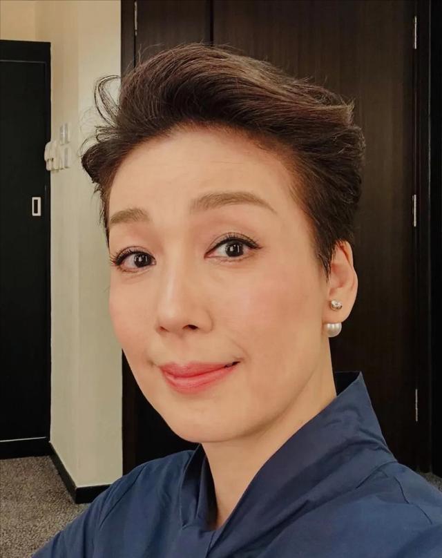 湖人队彻底乱套了!内讧大爆发,东契奇夺冠梦碎,詹姆斯成幸运王